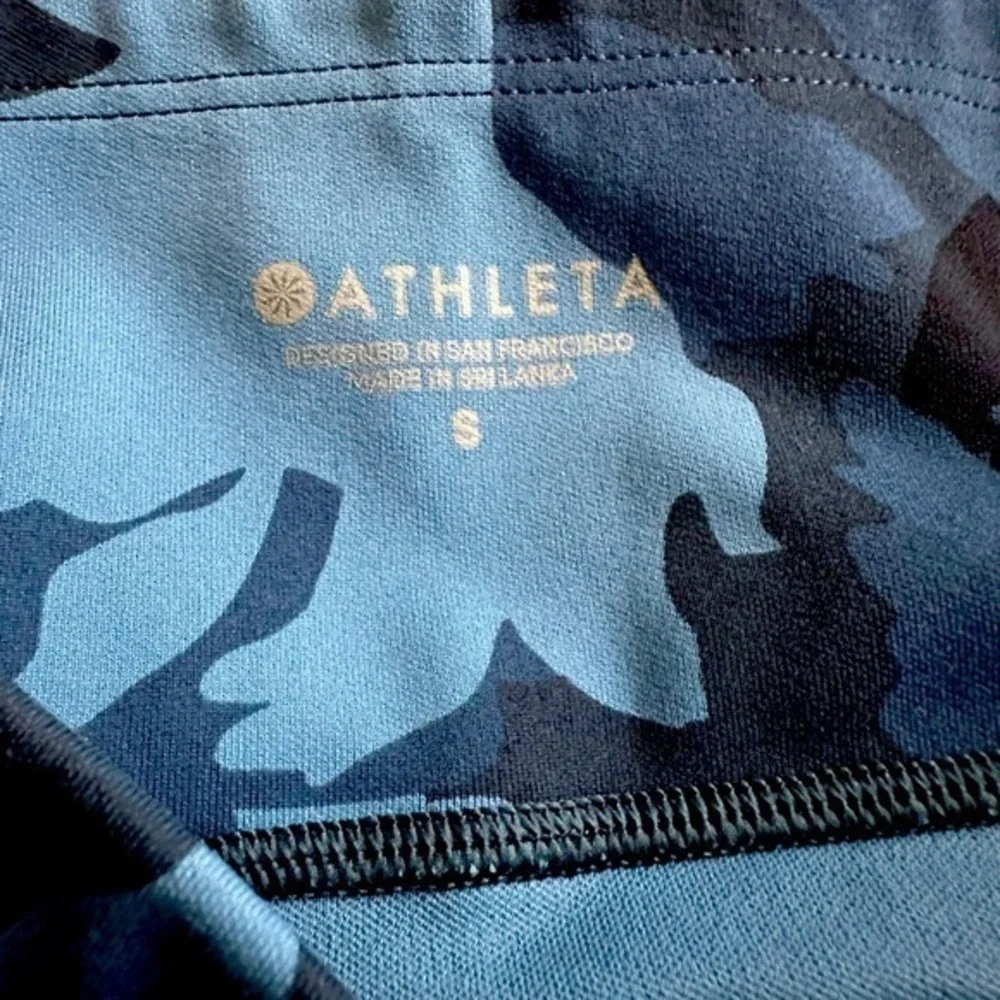 Athleta All In Camo 7/8 Tight Pant -‎ S